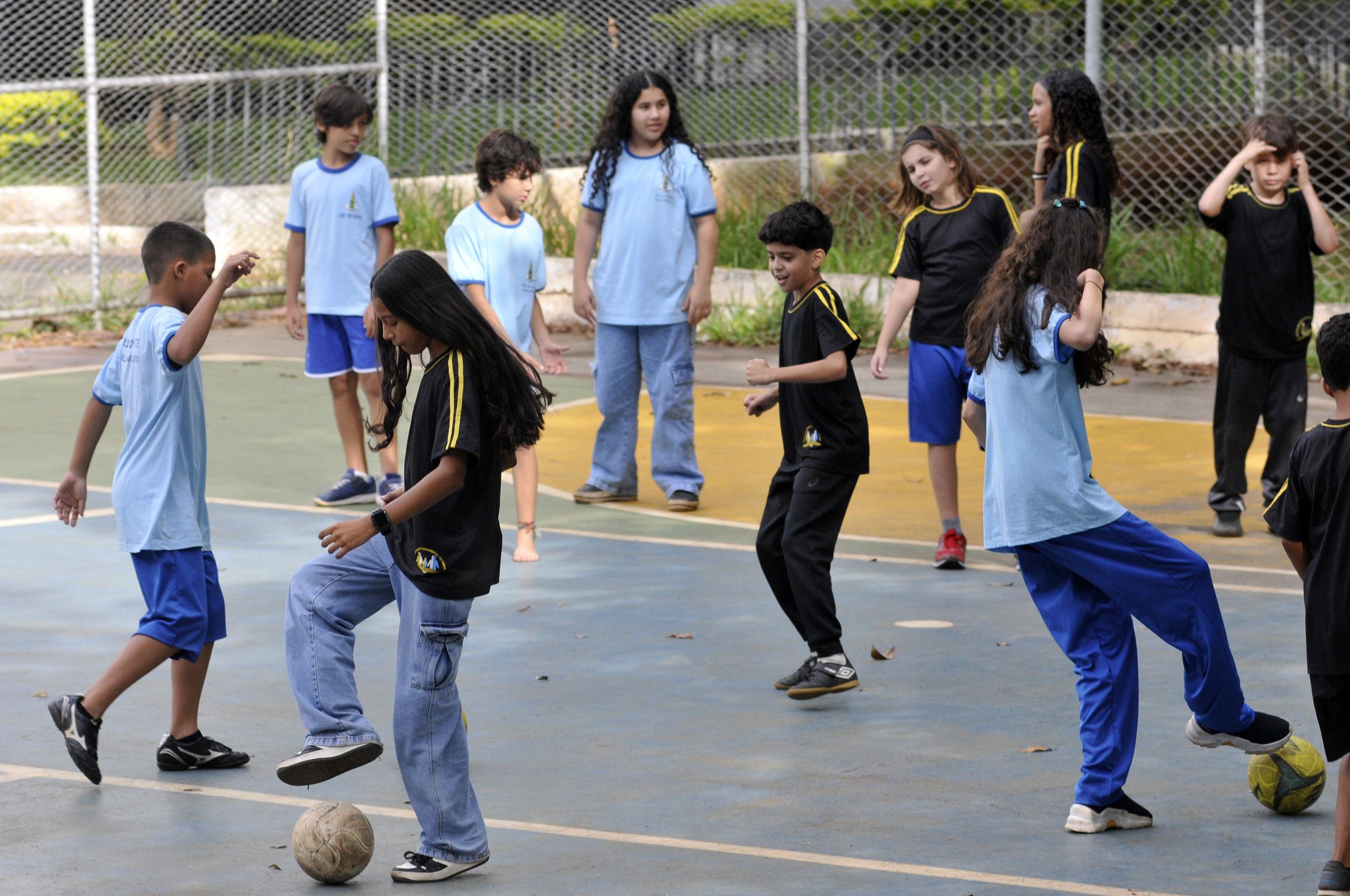 Por trás das linhas: o papel dos pais nos esportes dos filhos