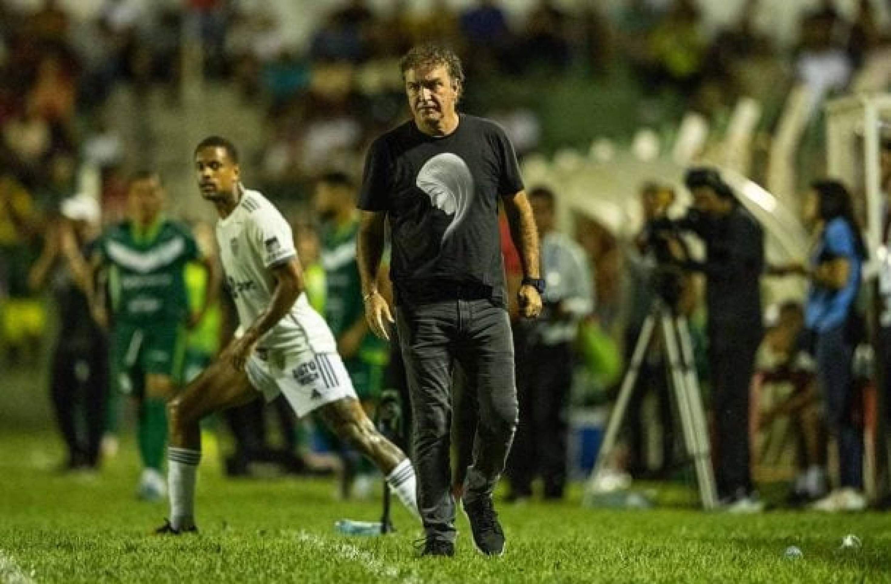 Cuca minimiza erros e destaca poder de reação do Atlético-MG
