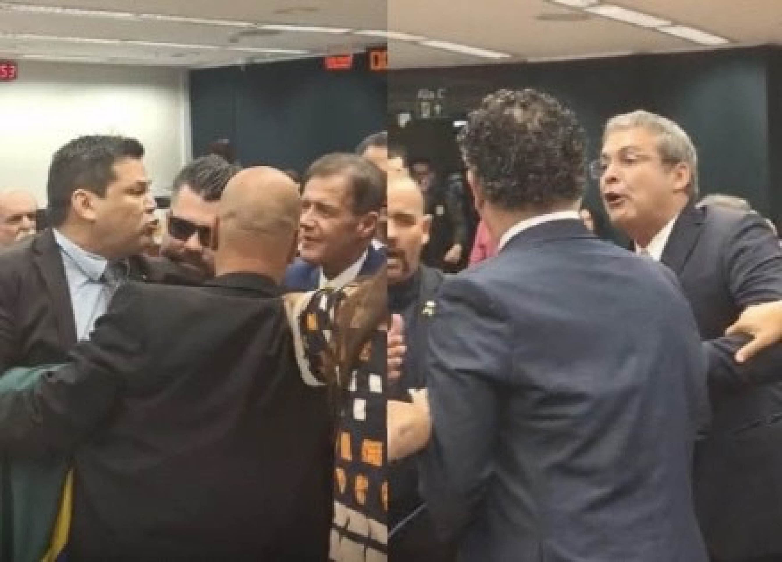 Clima esquenta em comissão da Câmara durante sabatina de Lewandowski