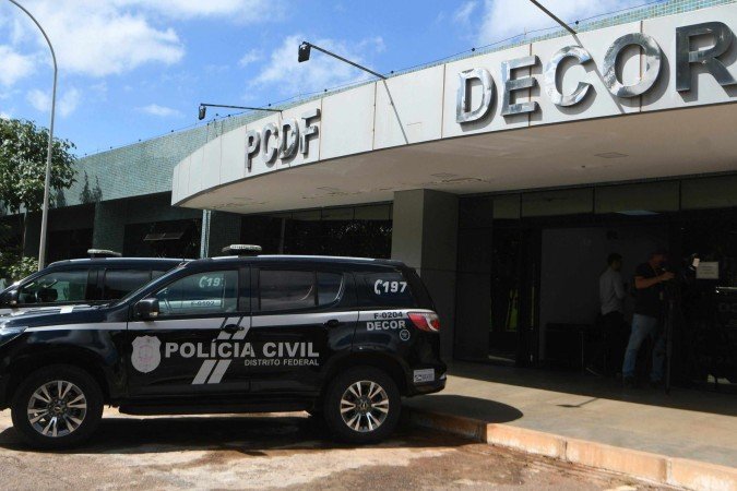 Homem acusado de liderar grupo criminoso é preso nesta segunda-feira (5/05)
- (crédito: Ed Alves CB/DA Press) Homem acusado de liderar grupo criminoso é preso nesta segunda-feira (5/05)
- (crédito: Ed Alves CB/DA Press)