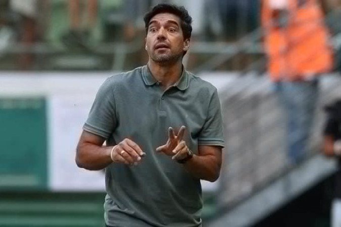TÉC: ABEL FERREIRA - O sistema defensivo funcionou e o time saiu do Castelão com um grande resultado. Fez alterações pontuais na equipe no momento em que o Ceará era melhor no jogo e o Palmeiras conseguiu segurar o placar de 1 a 0. NOTA 7,0 - Foto: Cesar Greco/Palmeiras