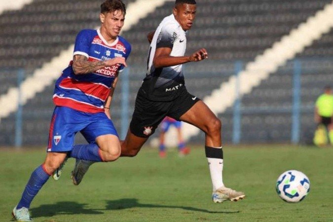 Fortaleza venceu o Corinthians de virada na Fazendinha - (crédito: Foto: Rodrigo Gazzanel/Ag. Corinthians) Fortaleza venceu o Corinthians de virada na Fazendinha - (crédito: Foto: Rodrigo Gazzanel/Ag. Corinthians)