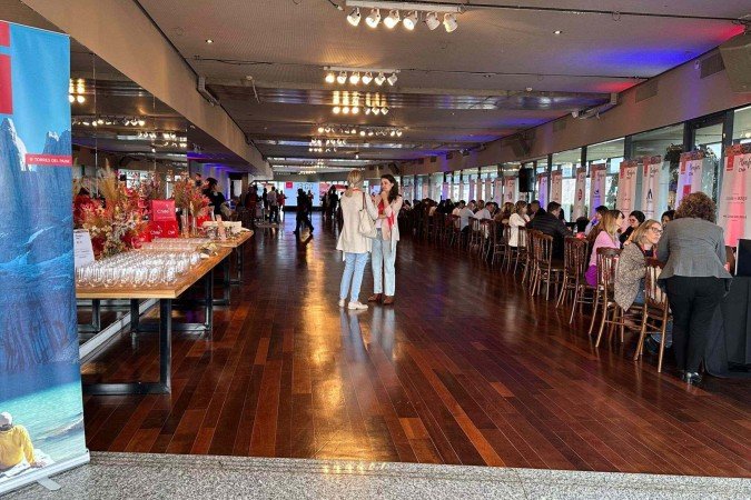 Atmosfera Chile apresenta as inúmeras possibilidades de viagens pelo país - (crédito: Uai Turismo) Atmosfera Chile apresenta as inúmeras possibilidades de viagens pelo país - (crédito: Uai Turismo)