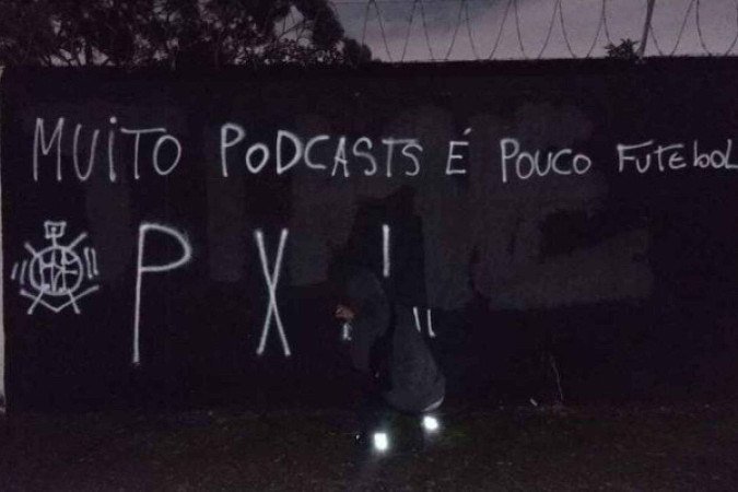 Muros do Parque São Jorge sofreram vandalismo - (crédito: Foto: Reprodução) Muros do Parque São Jorge sofreram vandalismo - (crédito: Foto: Reprodução)