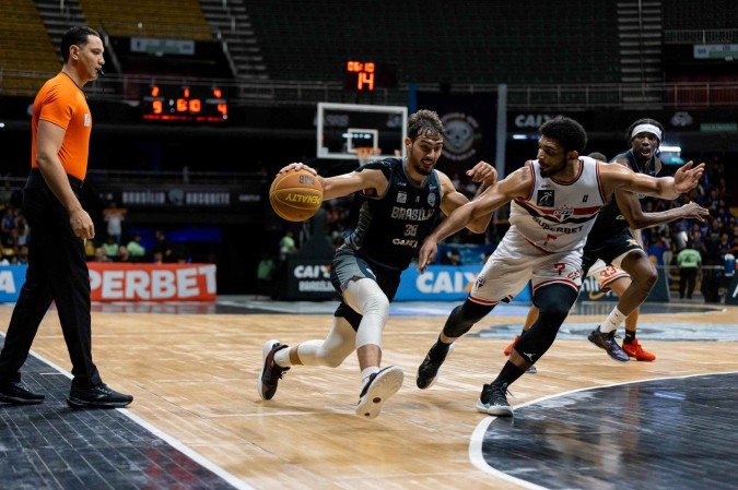 Daniel Von Haydin foi o destaque da vitória do Brasília Basquete para seguir vivo nos playoffs do NBB - (crédito: Matheus Maranhão/Brasília Basquete) Daniel Von Haydin foi o destaque da vitória do Brasília Basquete para seguir vivo nos playoffs do NBB - (crédito: Matheus Maranhão/Brasília Basquete)