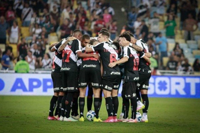 Vasco segue na busca por um novo treinador para a sequência do ano - (crédito: Foto: Matheus Lima/Vasco) Vasco segue na busca por um novo treinador para a sequência do ano - (crédito: Foto: Matheus Lima/Vasco)
