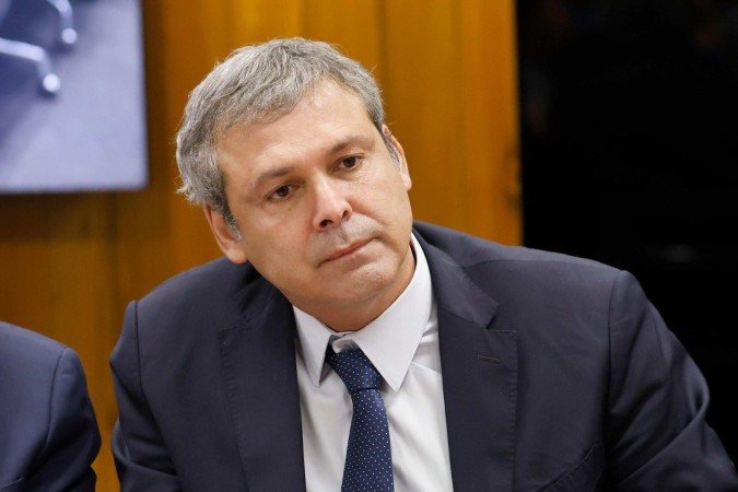 O líder Lindbergh Farias (PT-RJ) na reunião de líderes nesta quarta (30/4) - (crédito: Marina Ramos/Câmara) O líder Lindbergh Farias (PT-RJ) na reunião de líderes nesta quarta (30/4) - (crédito: Marina Ramos/Câmara)