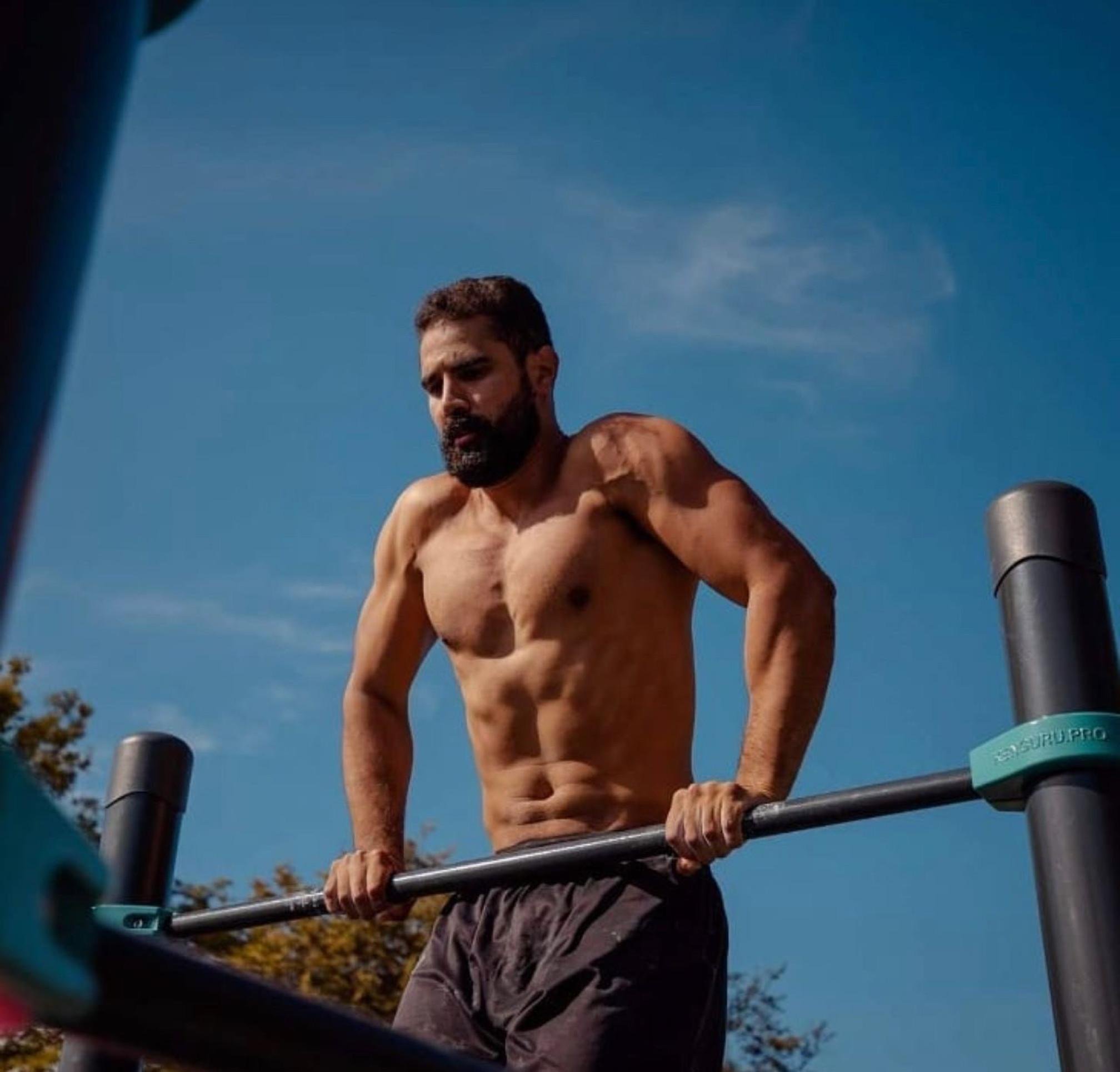 A quantidade de treinamento, o volume e a alta intensidade são os maiores desafios encontrados pelo atleta 