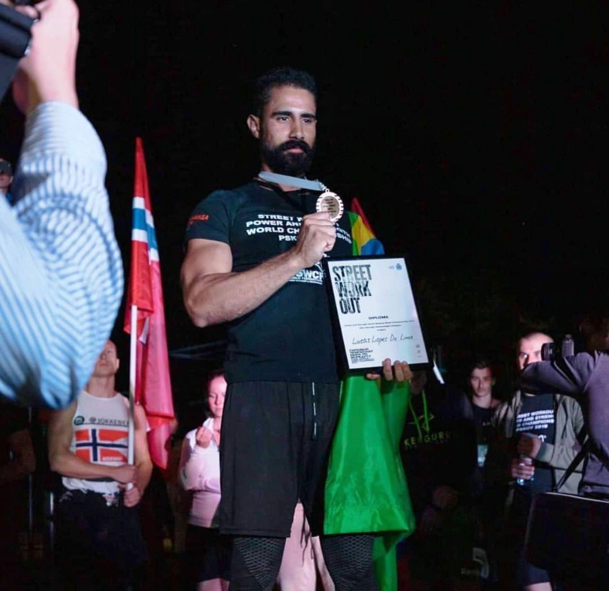 Seu primeiro campeonato mundial foi na Rússia 