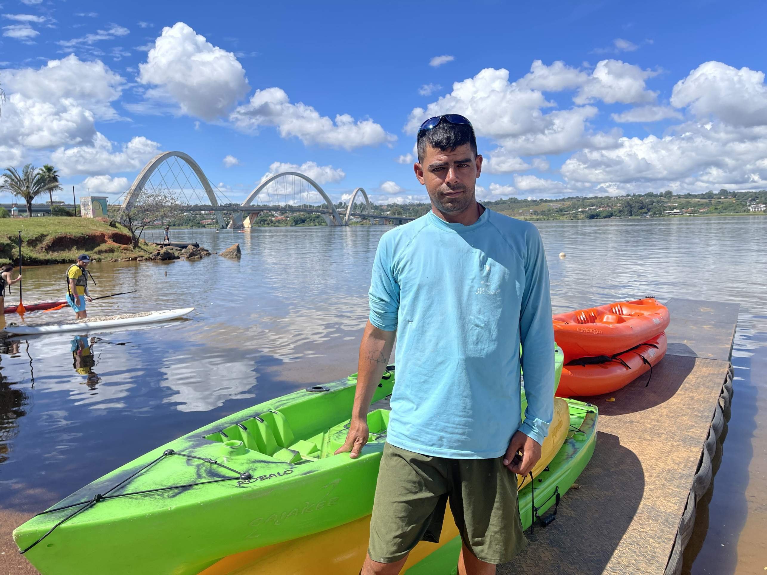 Geraldo auxiliou os bombeiros no resgate de banhistas afogados