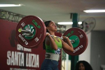 A marca de 77 quilos no arremesso já havia sido atingida pela atleta em outubro do ano passado, durante o Campeonato Brasileiro Sub-17, no Rio de Janeiro -  (crédito: Reprodução/Instagram/@isa.lpo)