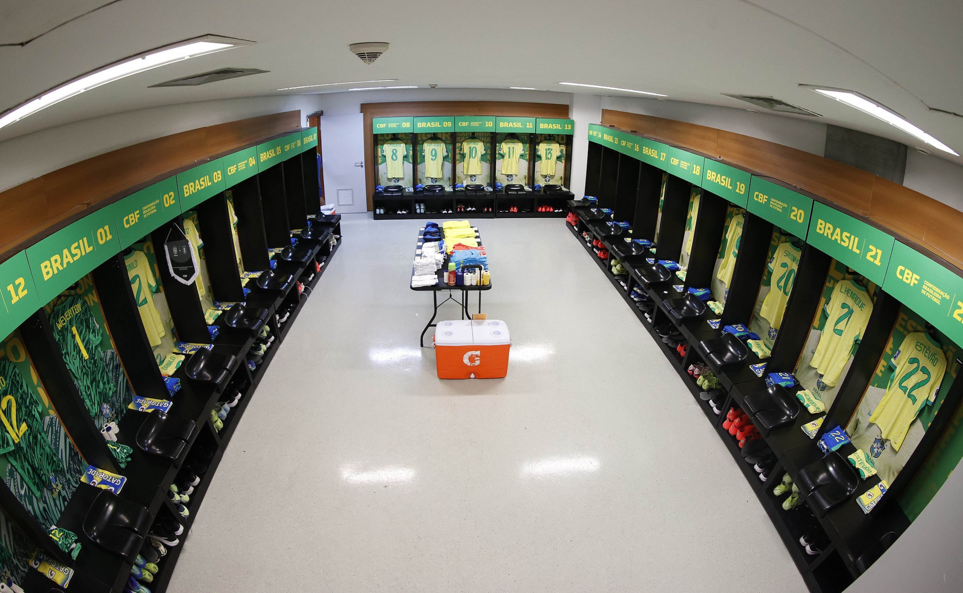 Técnicos refletem sobre fase de declínio da Seleção