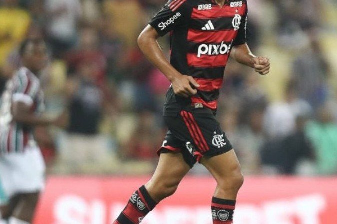 MATHEUS GONÇALVES - Baixa participação na parte ofensiva e pouca movimentação. Quando achou um bom passe para o gol de Juninho, o lance foi anulado por impedimento. NOTA 4.0 - Foto: Gilvan de Souza/Flamengo