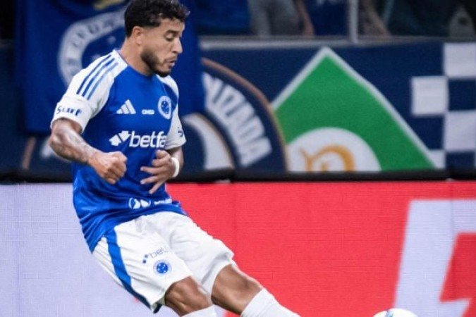 WILLIAM - Foi um dos destaques da partida. Muito participativo, criou boas jogadas e levou perigo em uma finalização, que por pouco não virou gol. Já na defesa, ganhou a maioria dos duelos. NOTA: 7,0 - Foto: Gustavo Aleixo/Cruzeiro