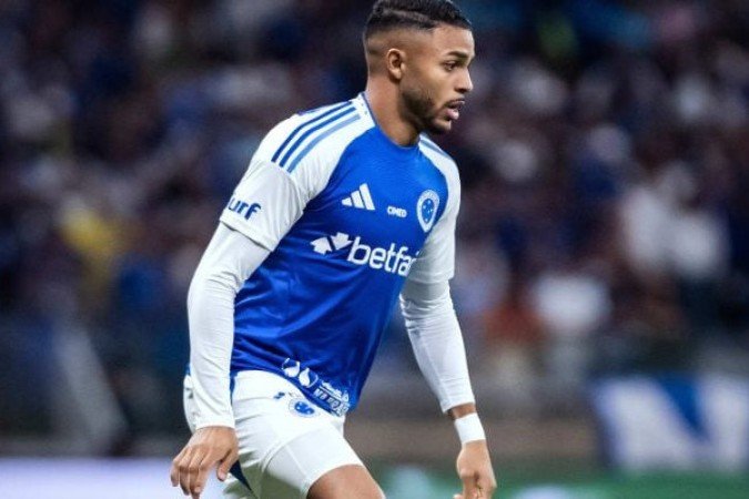 WANDERSON - Foi discreto e contribuiu pouco ofensivamente. NOTA: 5,0 - Foto: Gustavo Aleixo/Cruzeiro