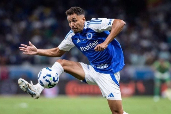 EDUARDO - Participativo, colaborou com seus passes e sua noção tática, além de criar pelo menos duas boas oportunidades. NOTA: 6,5 - Foto: Gustavo Aleixo/Cruzeiro