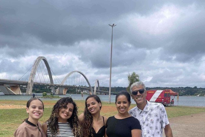 A analista financeira Bárbara Maria, 34, passou o feriado na Ponte JK com a família
