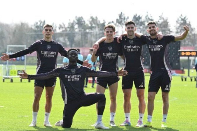 Jogadores do Arsenal durante treinamento da equipe - (crédito: Foto: Divulgação) Jogadores do Arsenal durante treinamento da equipe - (crédito: Foto: Divulgação)