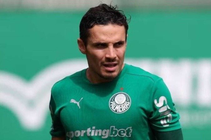 Raphael Veiga participou de treino em tempo integral e está perto de retornar aos gramados, assim como Mayke - (crédito: - Foto: Cesar Greco / Palmeiras) Raphael Veiga participou de treino em tempo integral e está perto de retornar aos gramados, assim como Mayke - (crédito: - Foto: Cesar Greco / Palmeiras)