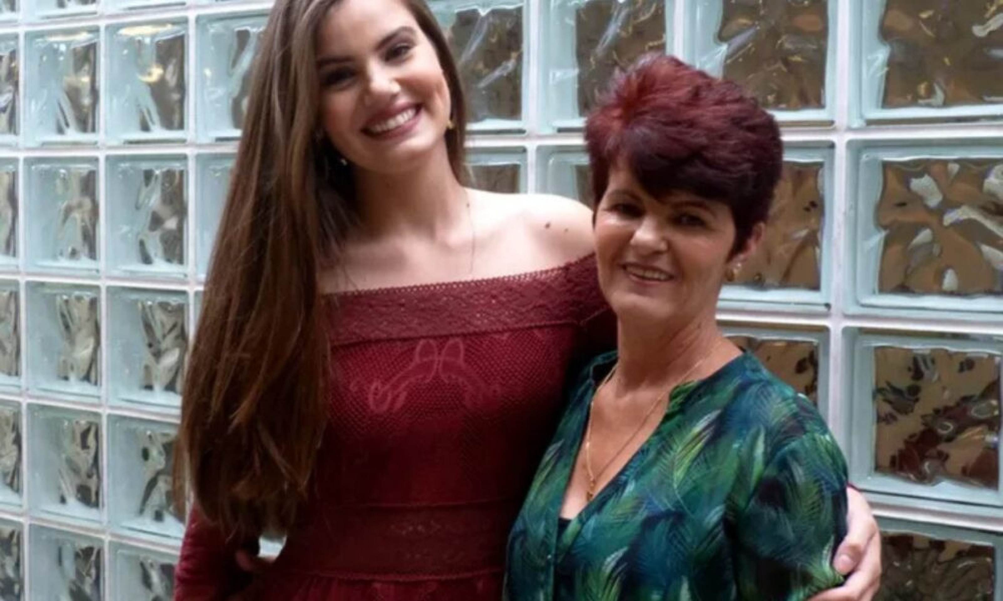 Camila Queiroz responde críticas após revelação sobre mãe manicure: “Narrativa distorcida” -  (crédito: Tupi - Pablo Oliveira)