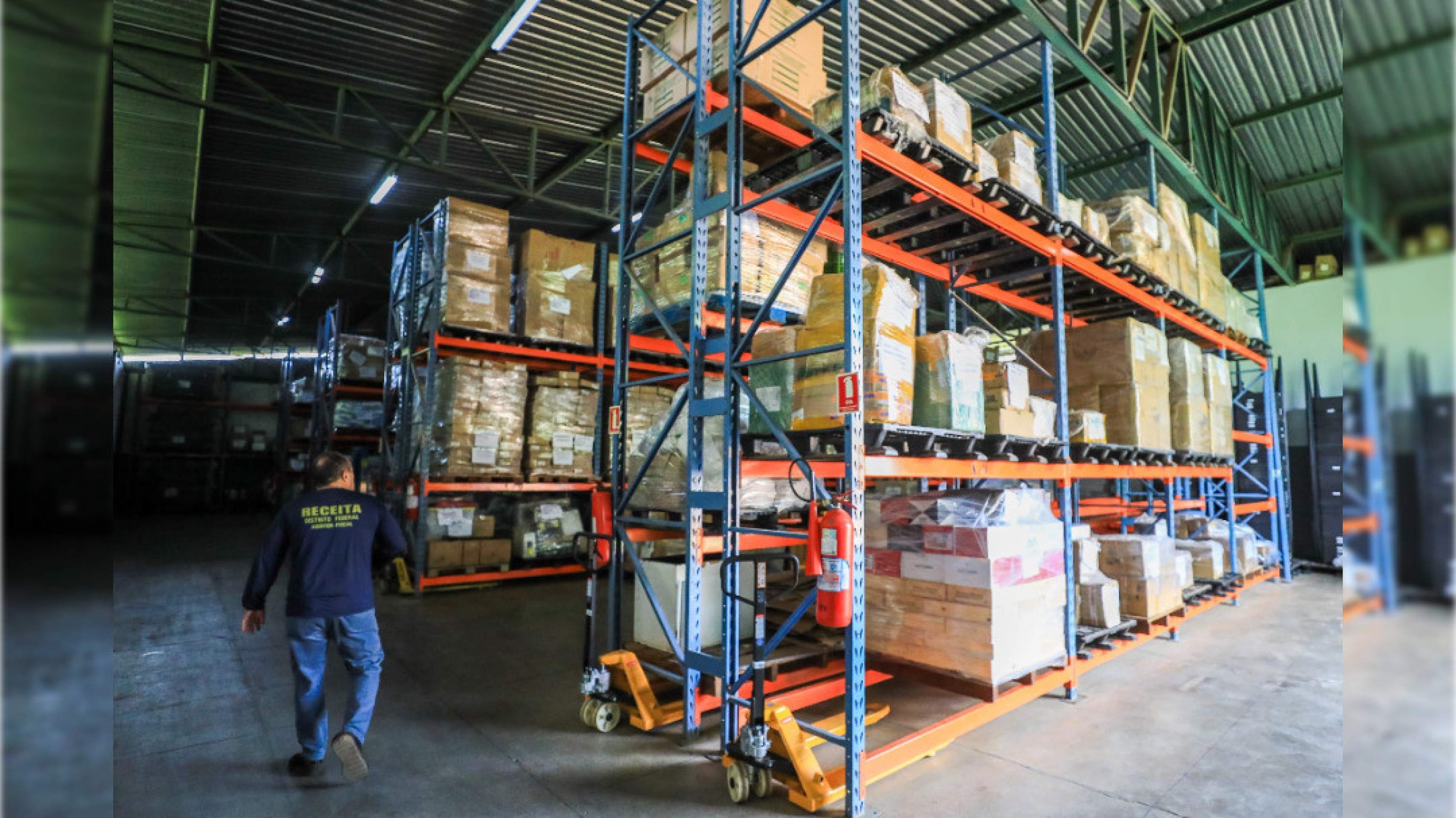 Fiscalização apreende R$ 542 mil em mercadorias irregulares no DF