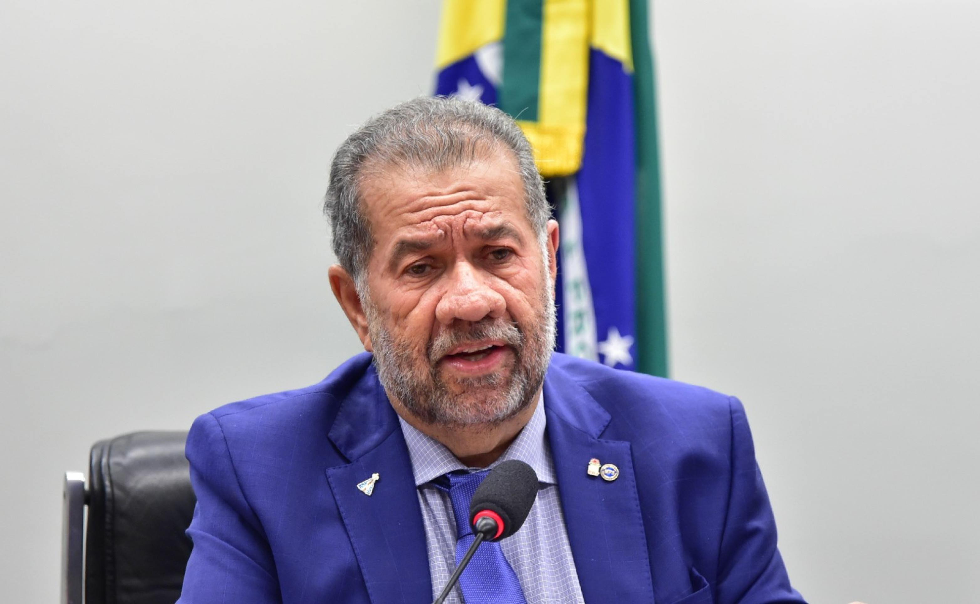 Volta de Lupi ao comando do PDT terá discussão sobre INSS e apoio ao governo Lula
