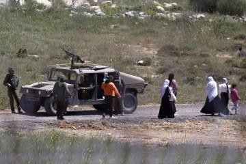 Exército israelense enviou nos últimos dias ordens de recrutamento a reservistas, para mobilizar milhares de militares com vistas a uma expansão de sua ofensiva contra o movimento islamista palestino Hamas em Gaza -  (crédito: Jalaa MAREY / AFP)