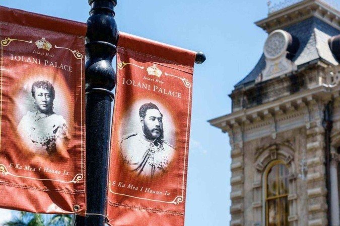 O Festival Monarca Alegre é a maior exibição da cultura havaiana do mundo, em homenagem ao último rei da ilha - (crédito: Photo Resource Hawaii/Alamy) O Festival Monarca Alegre é a maior exibição da cultura havaiana do mundo, em homenagem ao último rei da ilha - (crédito: Photo Resource Hawaii/Alamy)