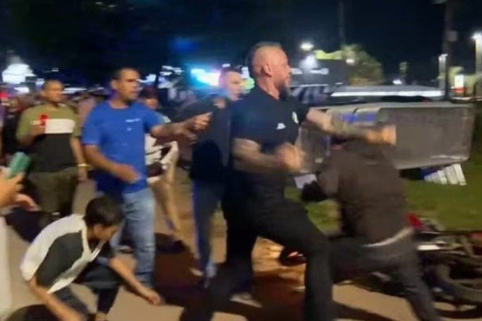 Segurança agride torcedor do Vasco em Brasília -  (crédito: Foto: Reprodução)