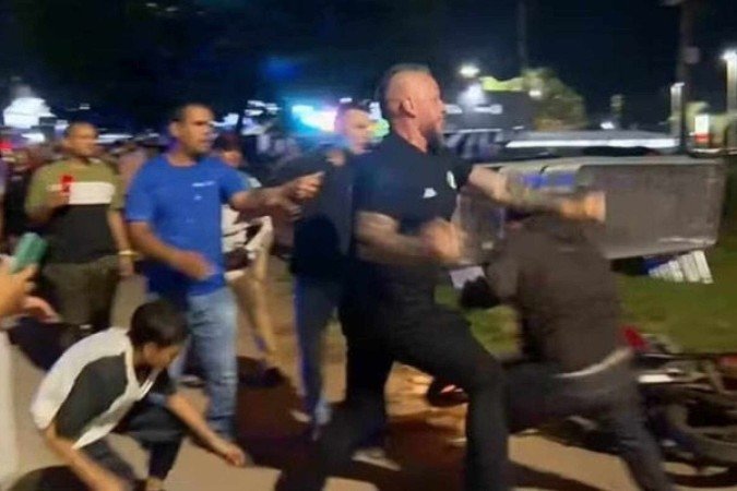 Segurança agride torcedor do Vasco em Brasília -  (crédito: Foto: Reprodução/Redes Sociais)