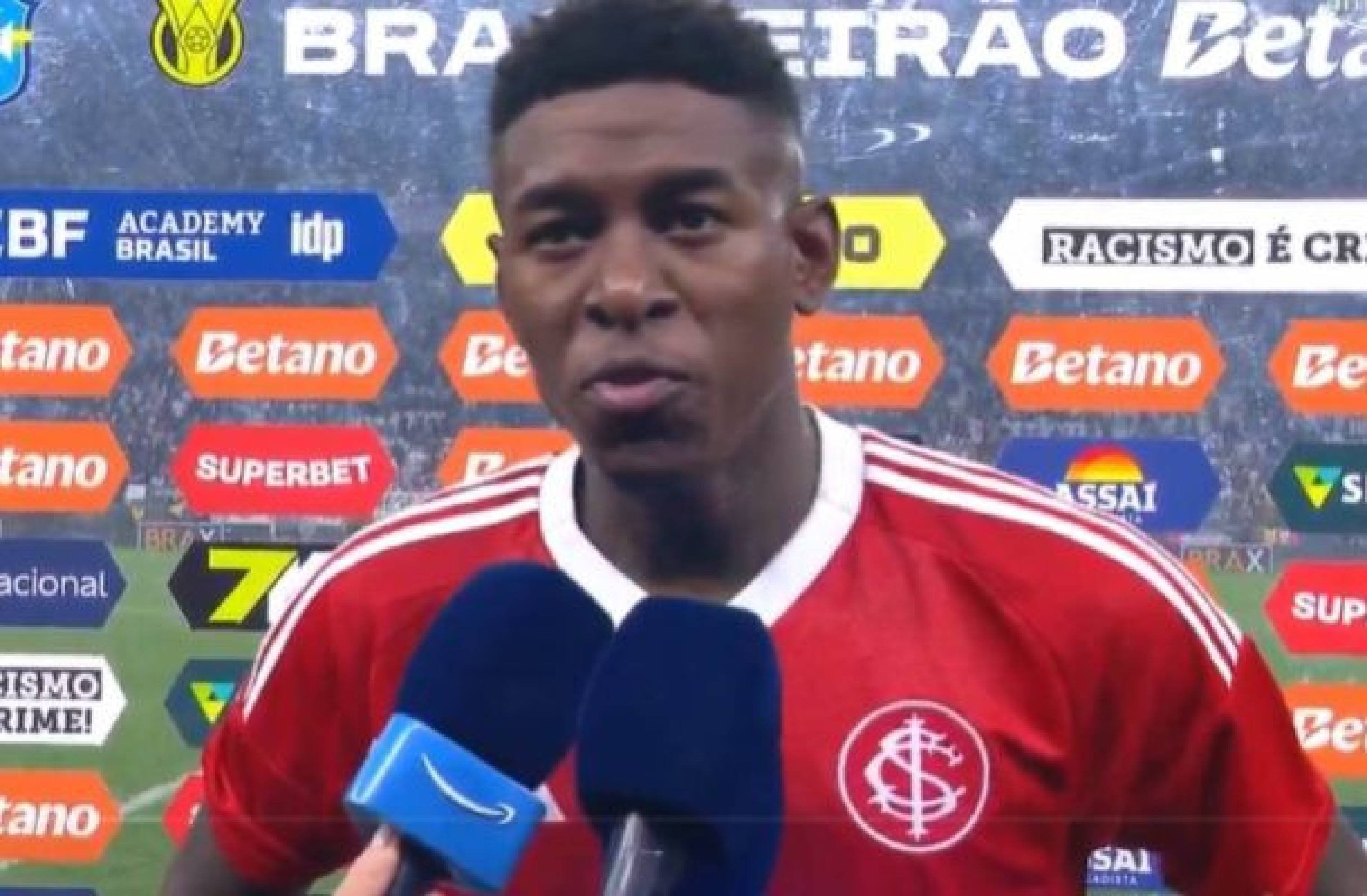 Vitão endurece o tom em desabafo contra arbitragem após derrota do Inter: ‘tudo cagado’