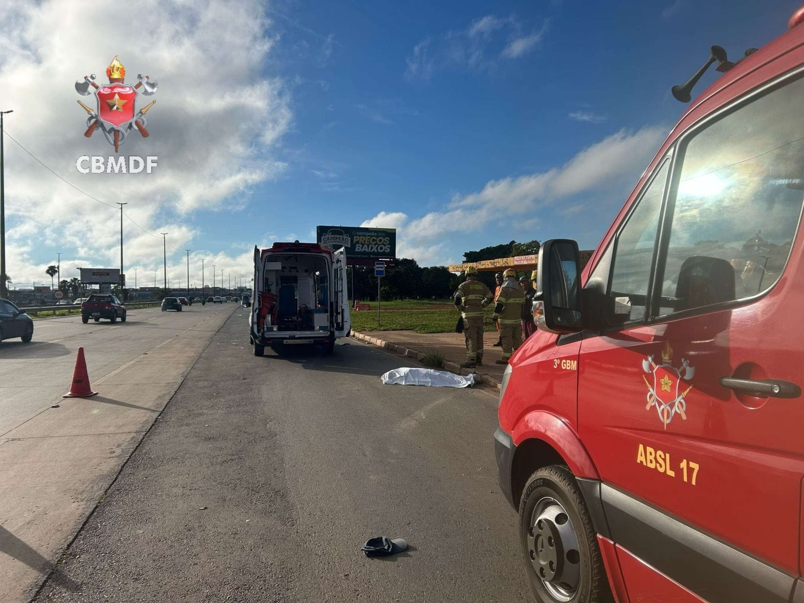 Ciclista morre após ser atropelado na Estrutural; motorista prestou socorro