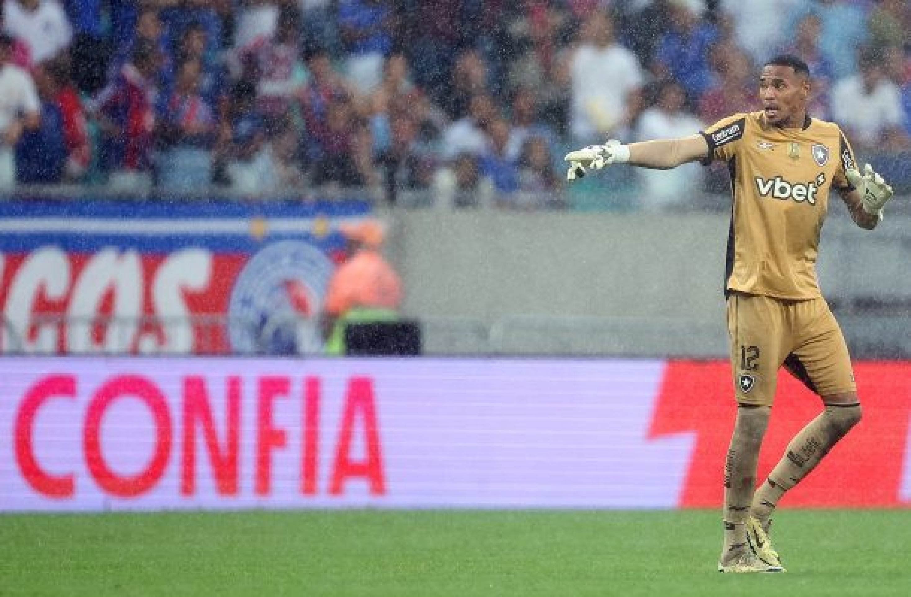 John: ‘Jogo de terça é o da vida para o Botafogo’