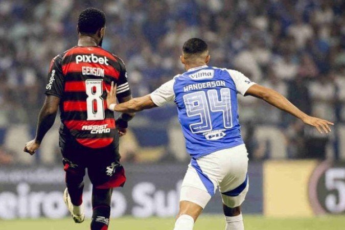 GERSON – Bem marcado, teve dificuldade para encontrar espaço e dar assistências. Mas quando achou, deu o passe para o gol de Arrascaeta. Caiu de produção no segundo tempo. NOTA 6,0. Foto: Adriano Fontes/Flamengo