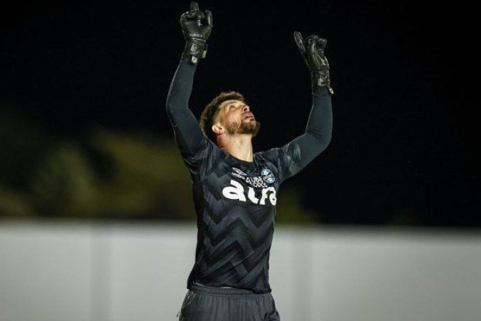 VOLPI – Pouco trabalho na partida, exceto por duas finalizações, uma em cada tempo. NOTA 6,0. Foto: Lucas Uebel/Grêmio