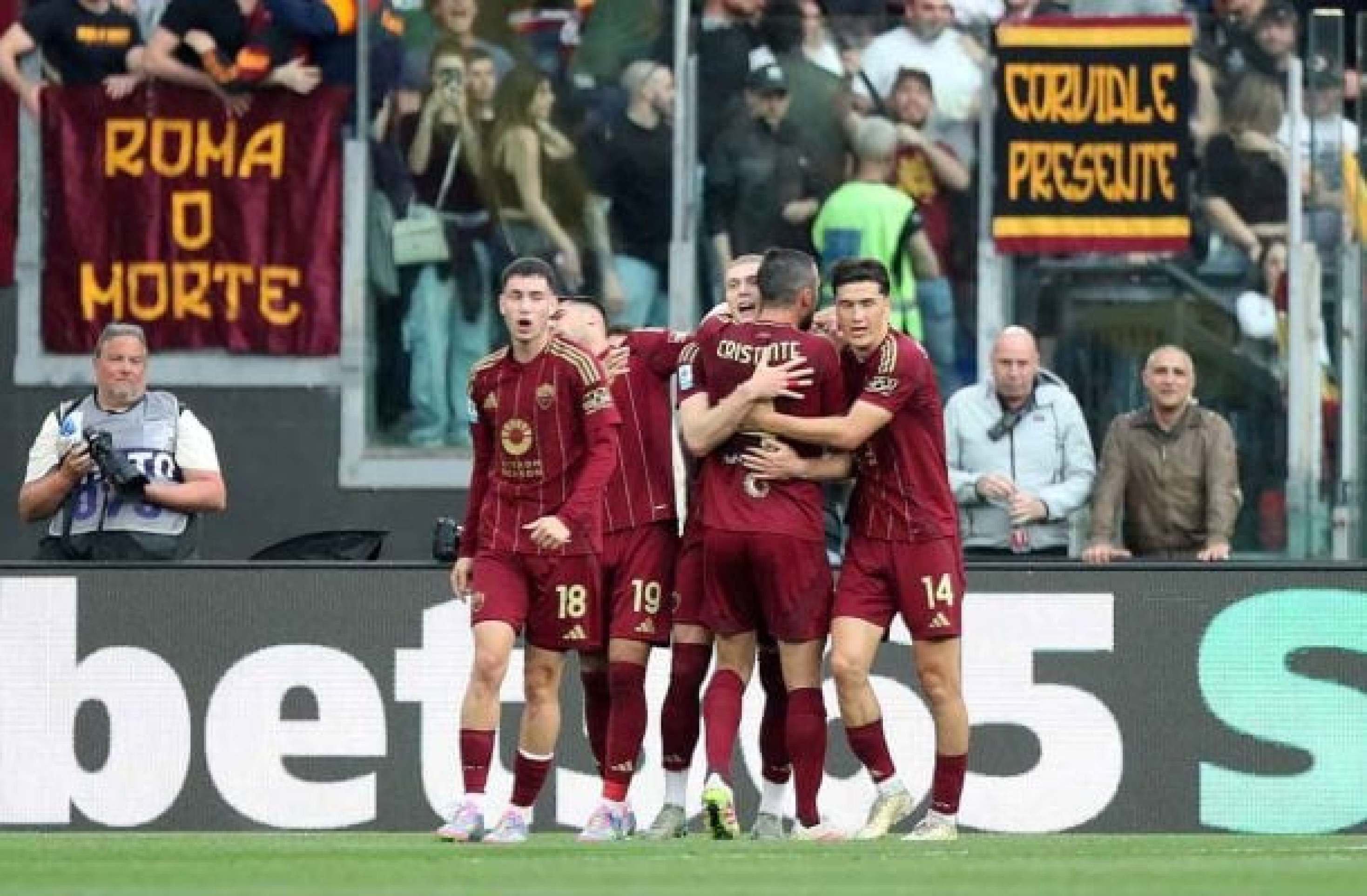 Roma alcança um turno invicta e entra no G4 do Italiano