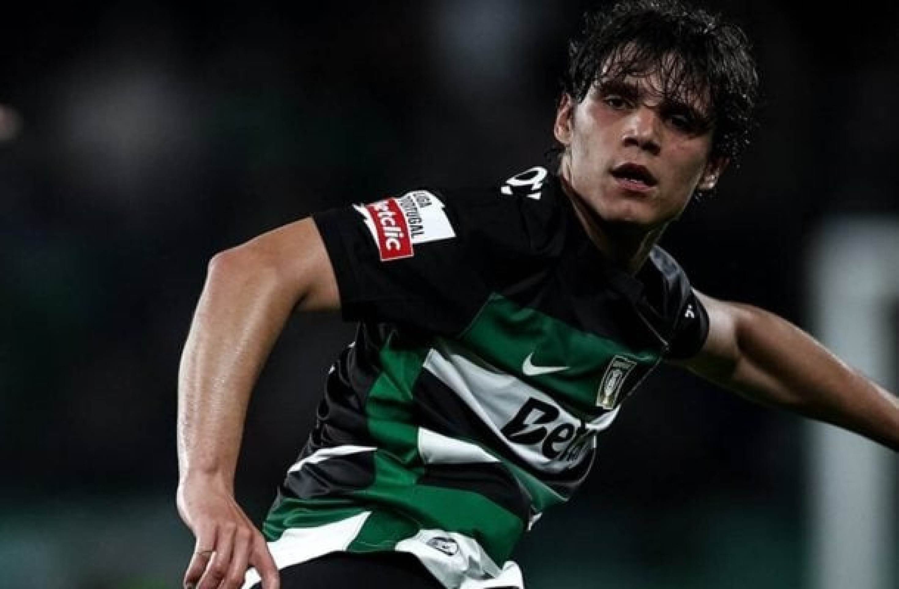 Sporting vence nos acréscimos e vai para o clássico como ponteiro Sporting vence nos acréscimos e vai para o clássico como ponteiro