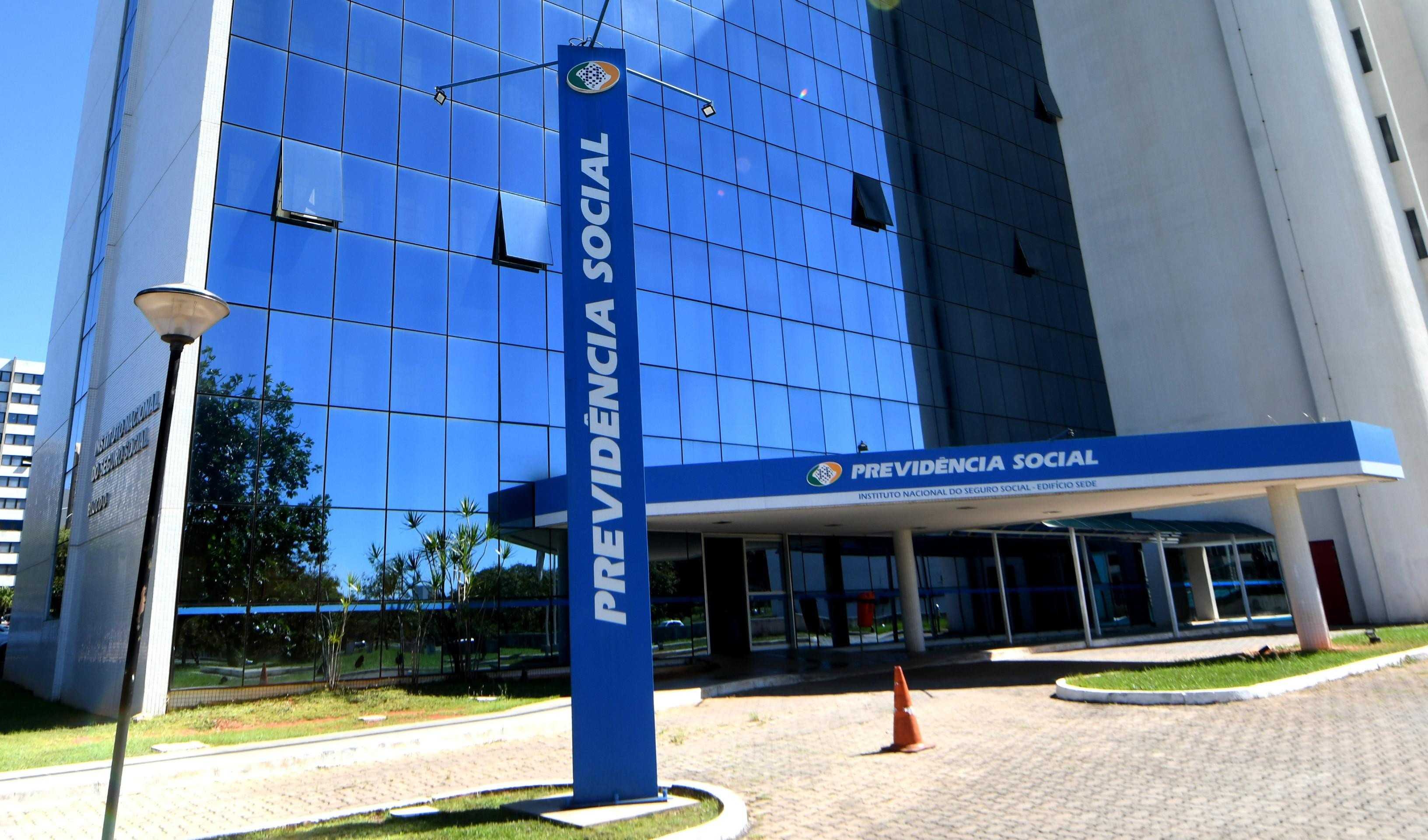 Difícil ter um INSS para chamar de seu