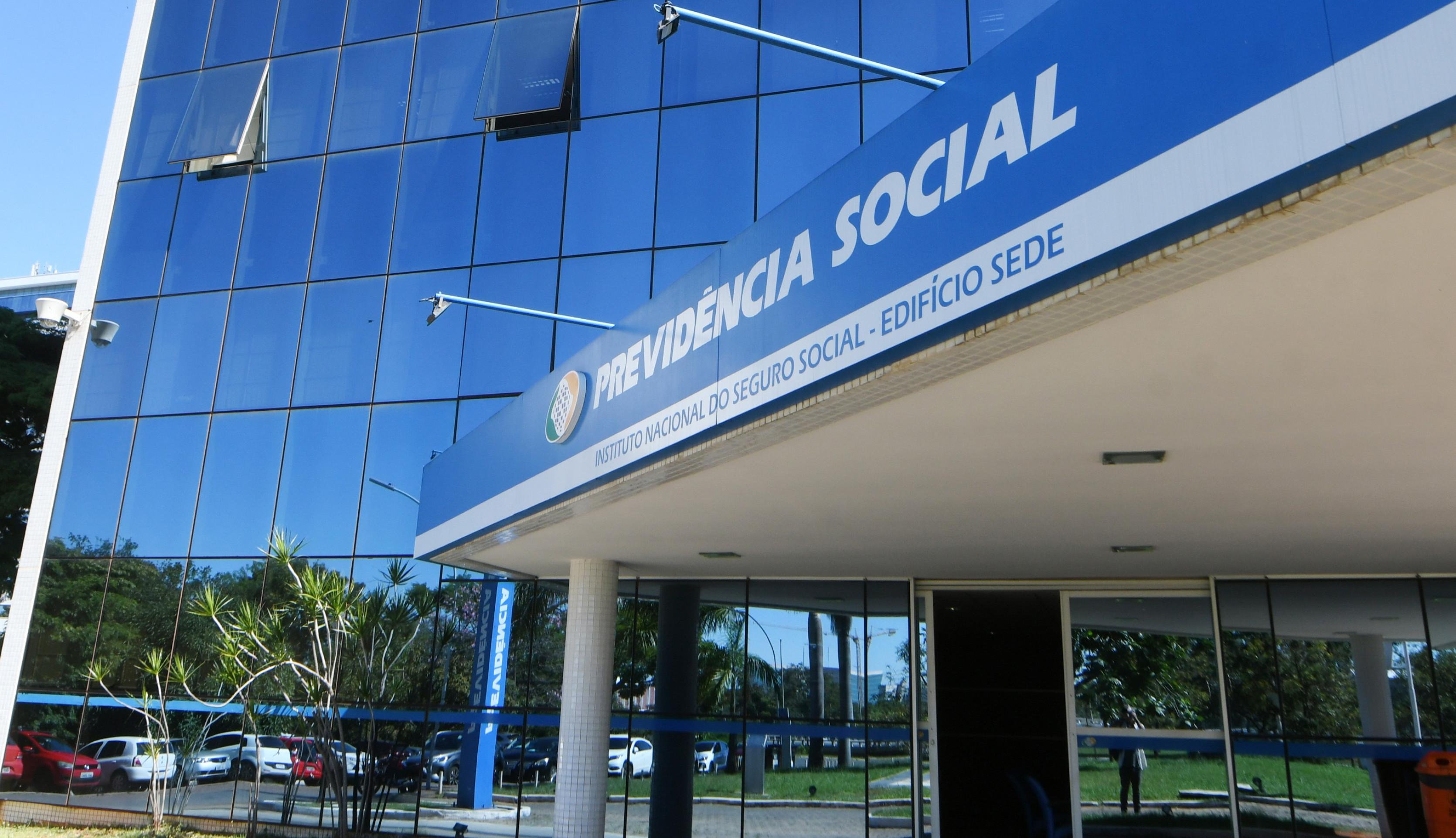 INSS abre prazo para vítimas de fraude contestarem descontos não autorizados