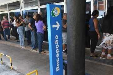 Segundo os especialistas ouvidos pelo Correio, a demora na fila de espera por um benefício previdenciário configura uma ilegalidade -  (crédito:   Ed Alves CB/DA Press)
