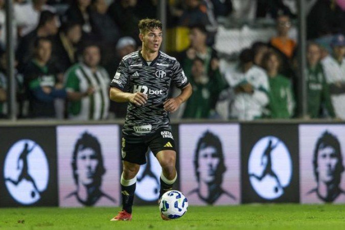 NATANAEL - Apareceu bem ao longo da partida, com uma boa presença no campo de ataque, auxiliando na pressão alvinegra. Nota: 6 - Foto: Pedro Souza/Atlético-MG