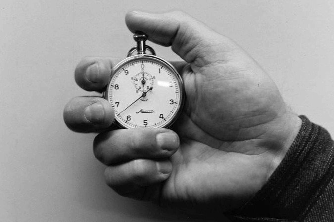 O teste da régua em intervalos regulares pode oferecer uma ideia da velocidade do nosso envelhecimento ao longo dos anos - (crédito: Getty Images) O teste da régua em intervalos regulares pode oferecer uma ideia da velocidade do nosso envelhecimento ao longo dos anos - (crédito: Getty Images)