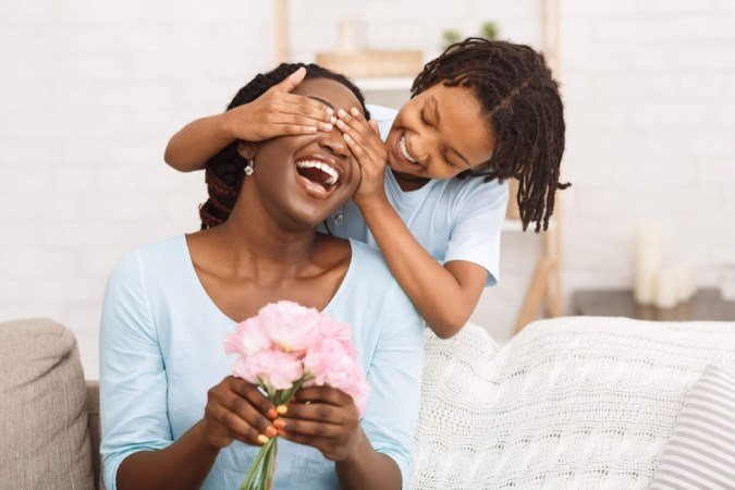 Características de cada signo ajudam a escolher o presente ideal para o Dia das Mães (Imagem: Prostock-studio | Shutterstock) - (crédito: EdiCase) Características de cada signo ajudam a escolher o presente ideal para o Dia das Mães (Imagem: Prostock-studio | Shutterstock) - (crédito: EdiCase)