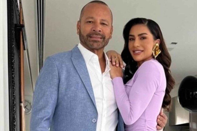 Neymar Pai e Mariane Bernardi  -  (crédito: Instagram)