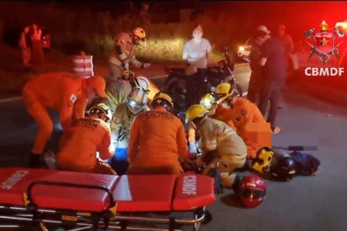 Colisão envolvendo carro e moto na DF 140, deixa duas vítimas
- (crédito: CBMDF/Divulgação) Colisão envolvendo carro e moto na DF 140, deixa duas vítimas
- (crédito: CBMDF/Divulgação)
