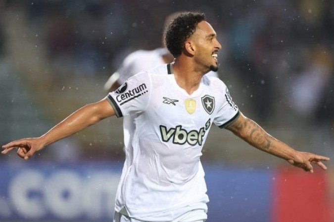 Vitinho abriu o caminho da vitória do Botafogo sobre o Carabobo -  (crédito: Foto: Vitor Silva/Botafogo)