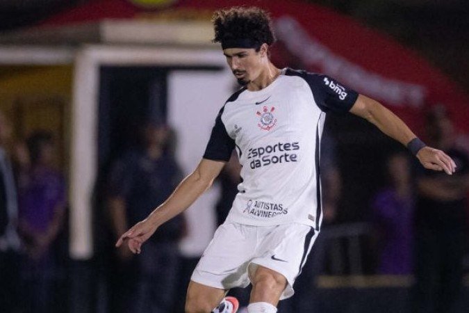 ANDRÉ RAMALHO - Teve uma partida mais discreta defensivamente, aparecendo mais na armação, com um jogo mais forte no meio de campo. Nota: 5 - Foto: Rodrigo Coca/Agência Corinthians