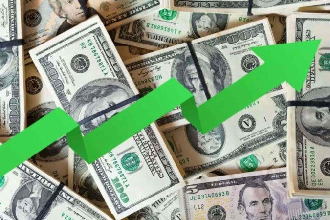 Nesta quarta-feira (13/8), a moeda norte-americana fechou o pregão em alta de 0,27%, cotado a R$ 5,40 -  (crédito: Mercado Hoje)