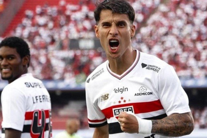 FERREIRINHA – Foi o alvo ofensivo da maioria das jogadas do São Paulo. Se saiu bem caindo pela esquerda e teve um gol anulado. No segundo tempo mandou boa pegada até sair para a entrada de Luciano,aos 37 minutos . NOTA 7,0. Foto: Rubens Chiri