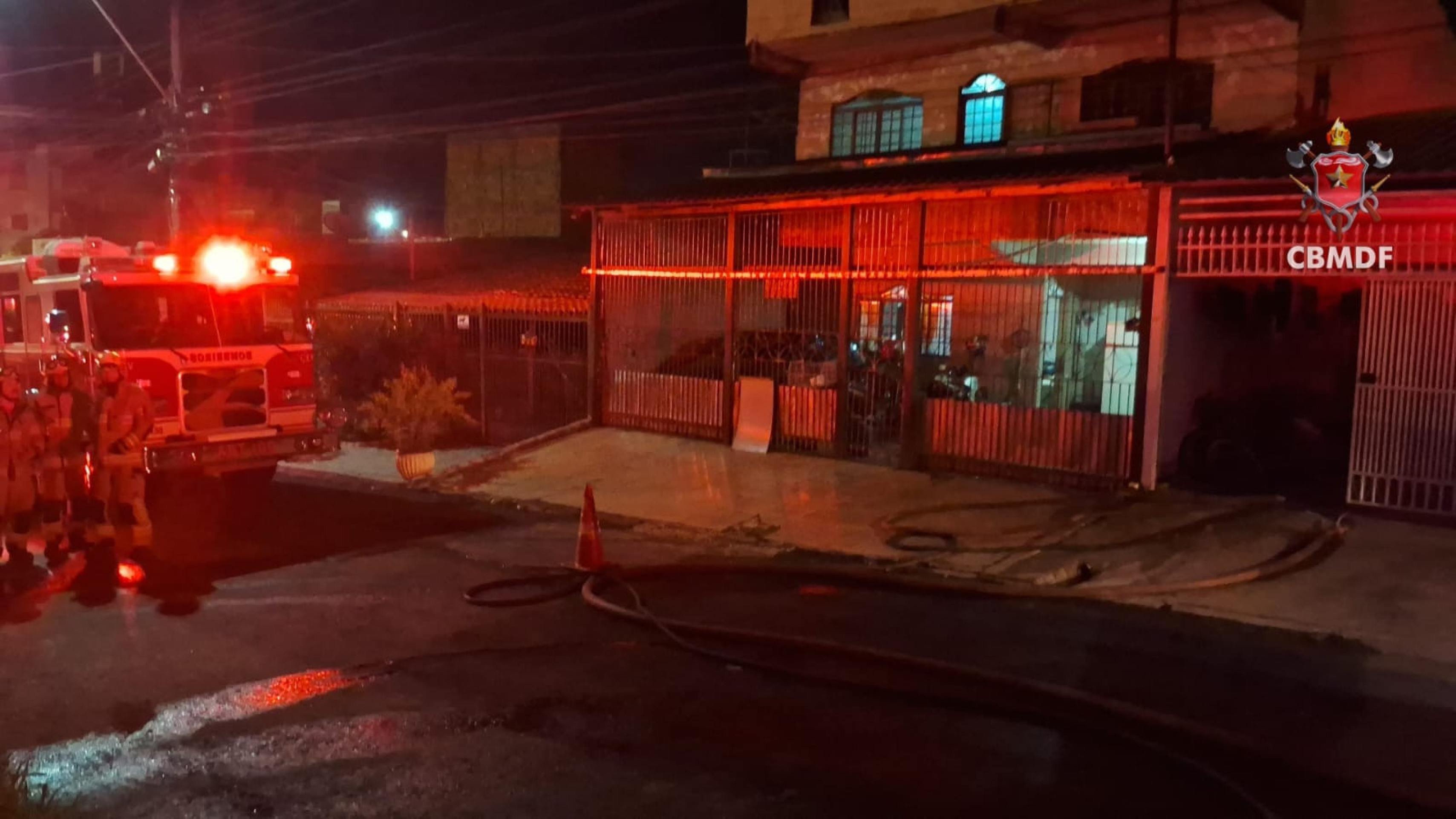 Também houve um incêndio no Setor O, em Ceilândia